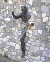 Atravesando el Muro